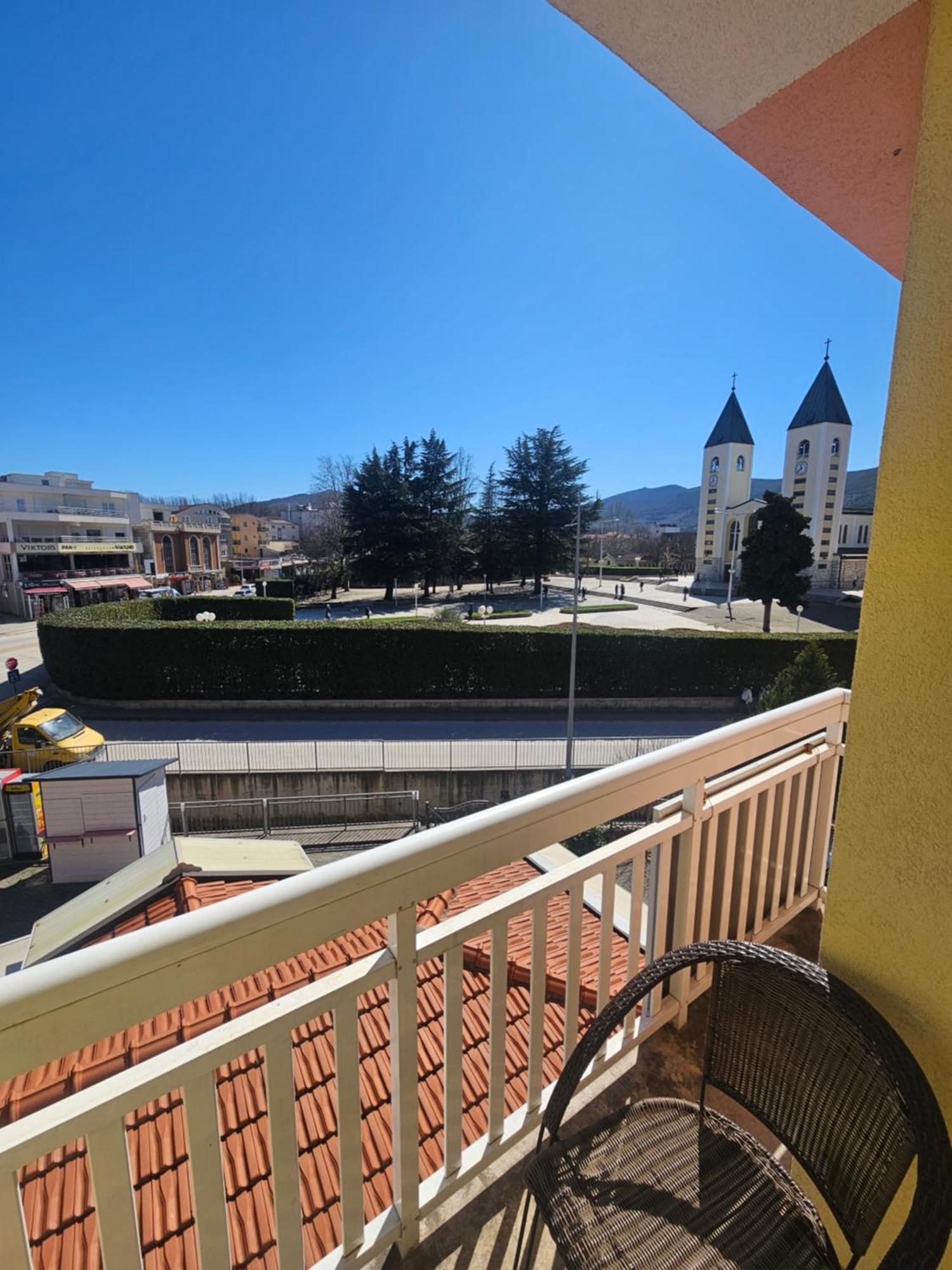 Pansion Obala Hotel Medugorje Bagian luar foto