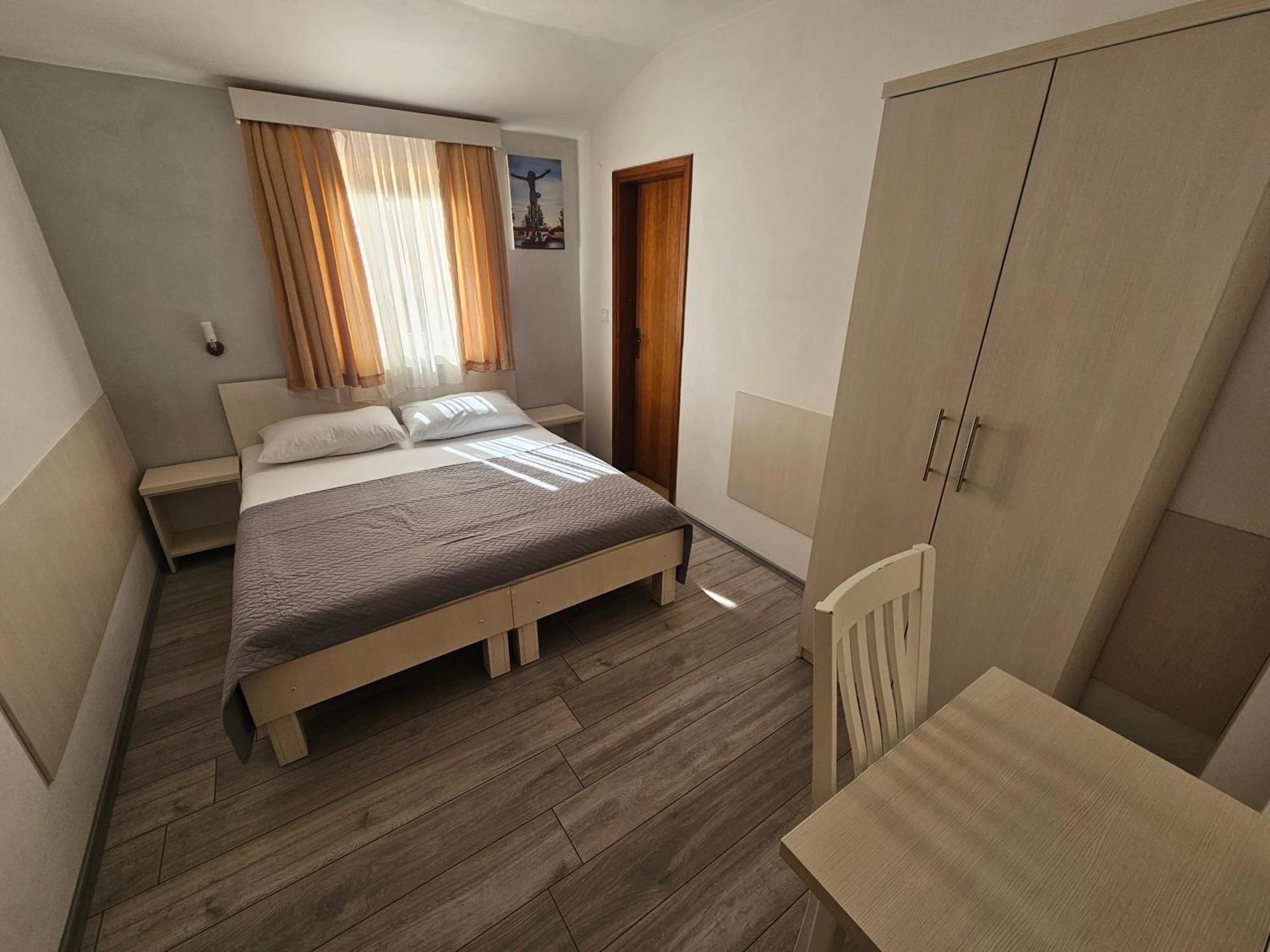 Pansion Obala Hotel Medugorje Ruang foto