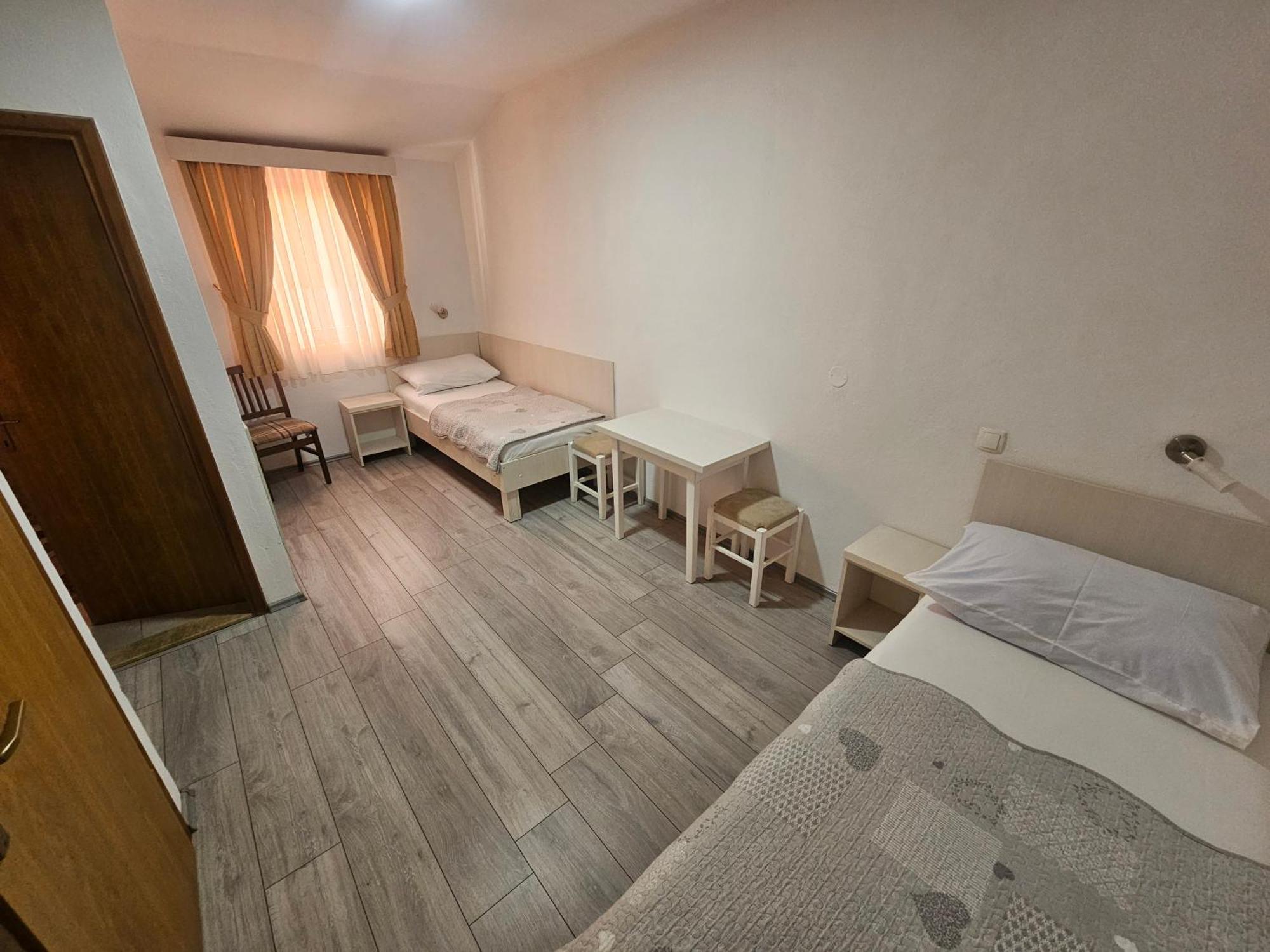 Pansion Obala Hotel Medugorje Ruang foto