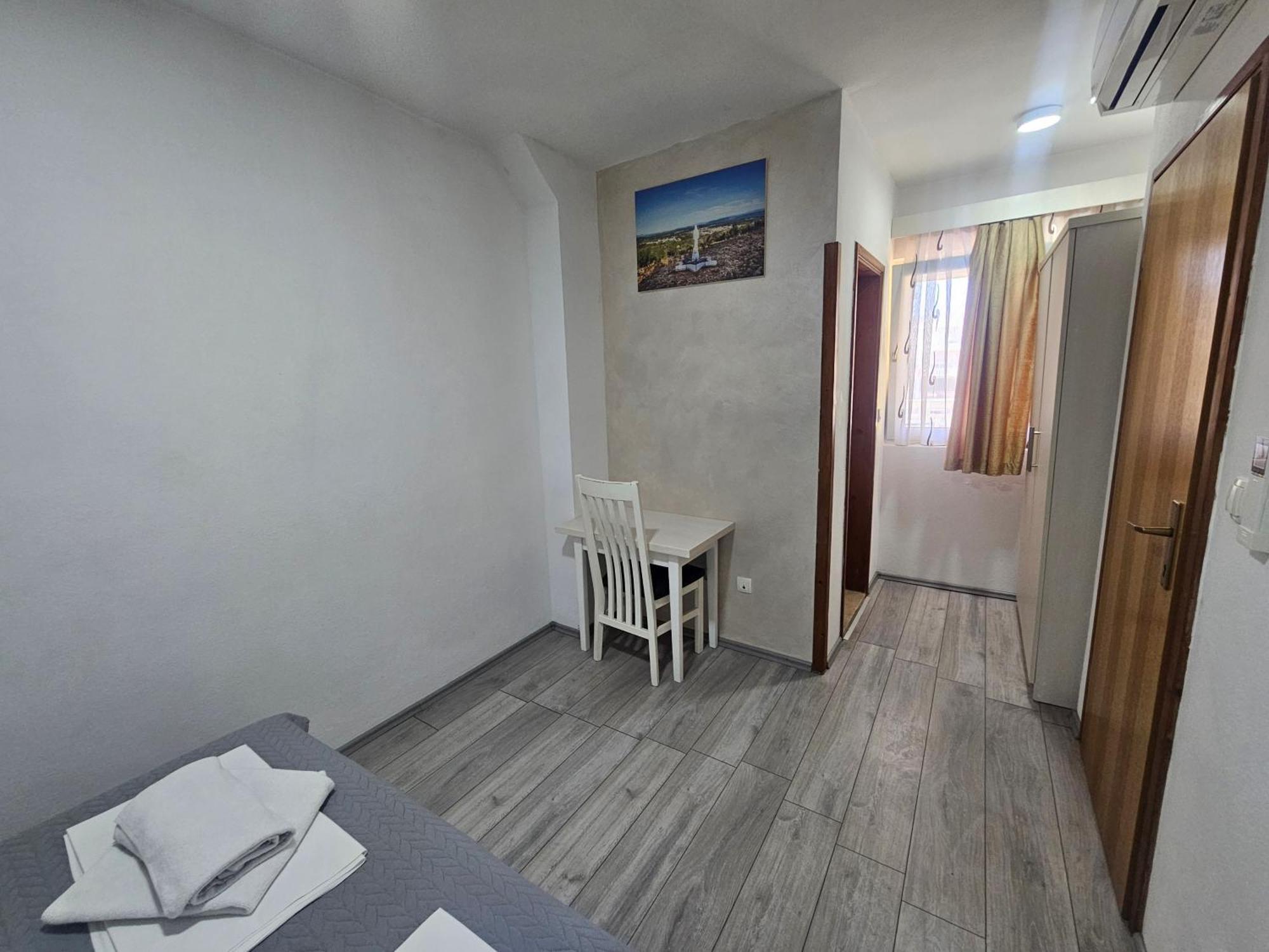 Pansion Obala Hotel Medugorje Ruang foto