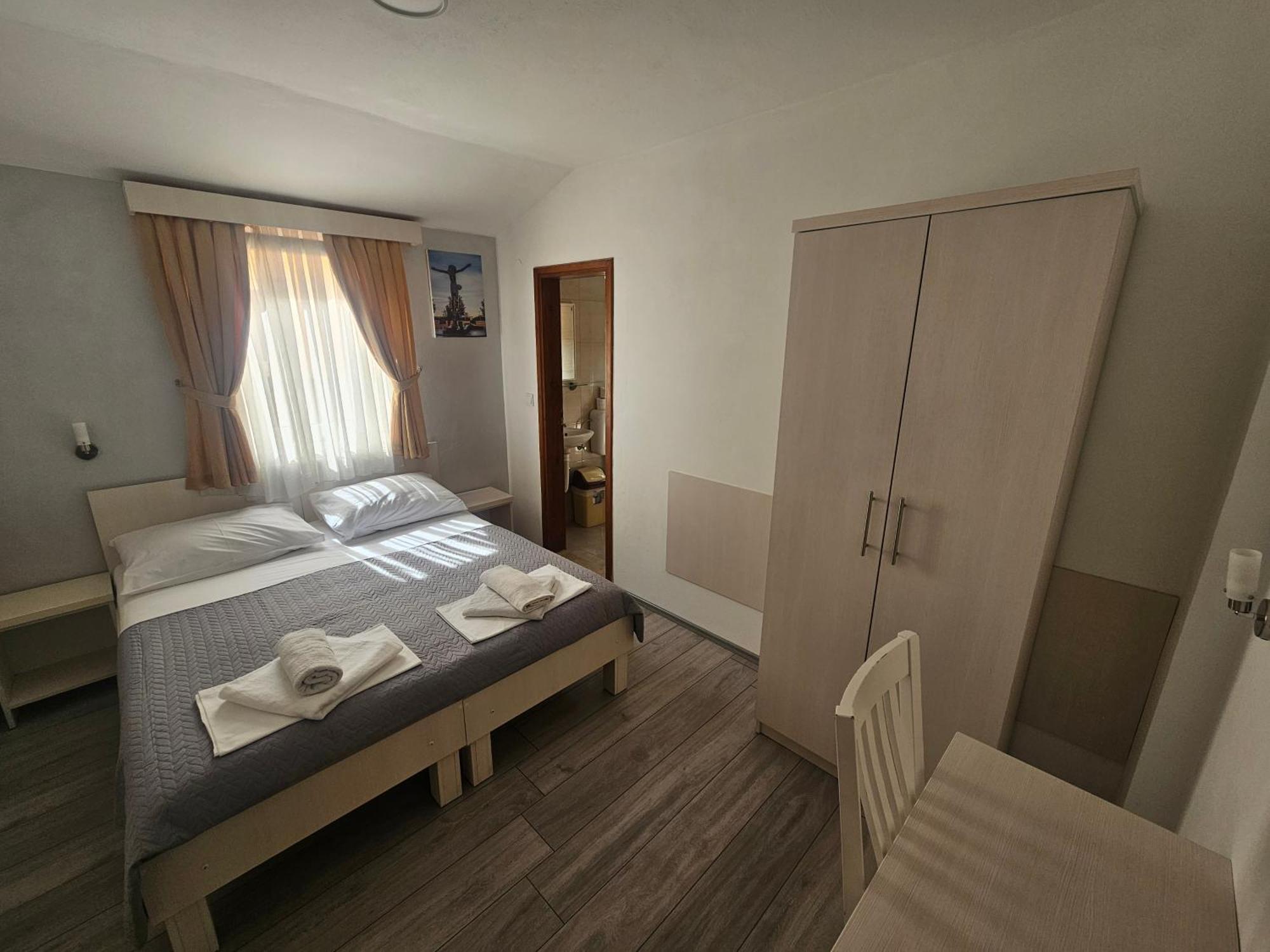 Pansion Obala Hotel Medugorje Ruang foto