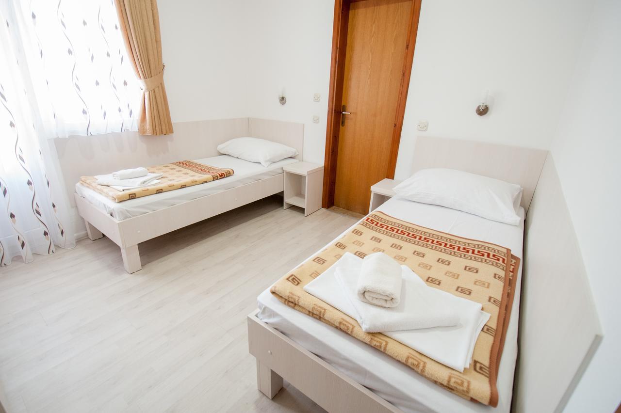Pansion Obala Hotel Medugorje Bagian luar foto