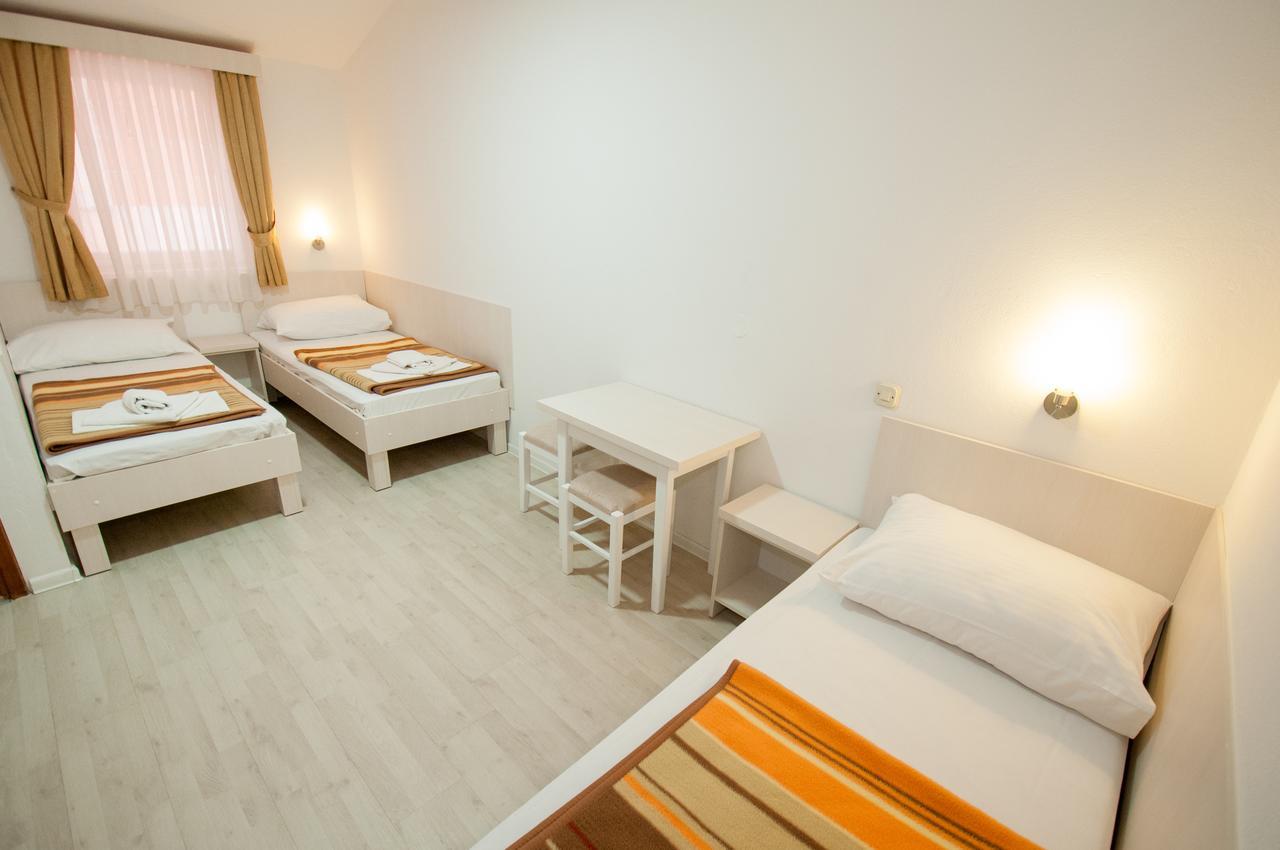 Pansion Obala Hotel Medugorje Bagian luar foto